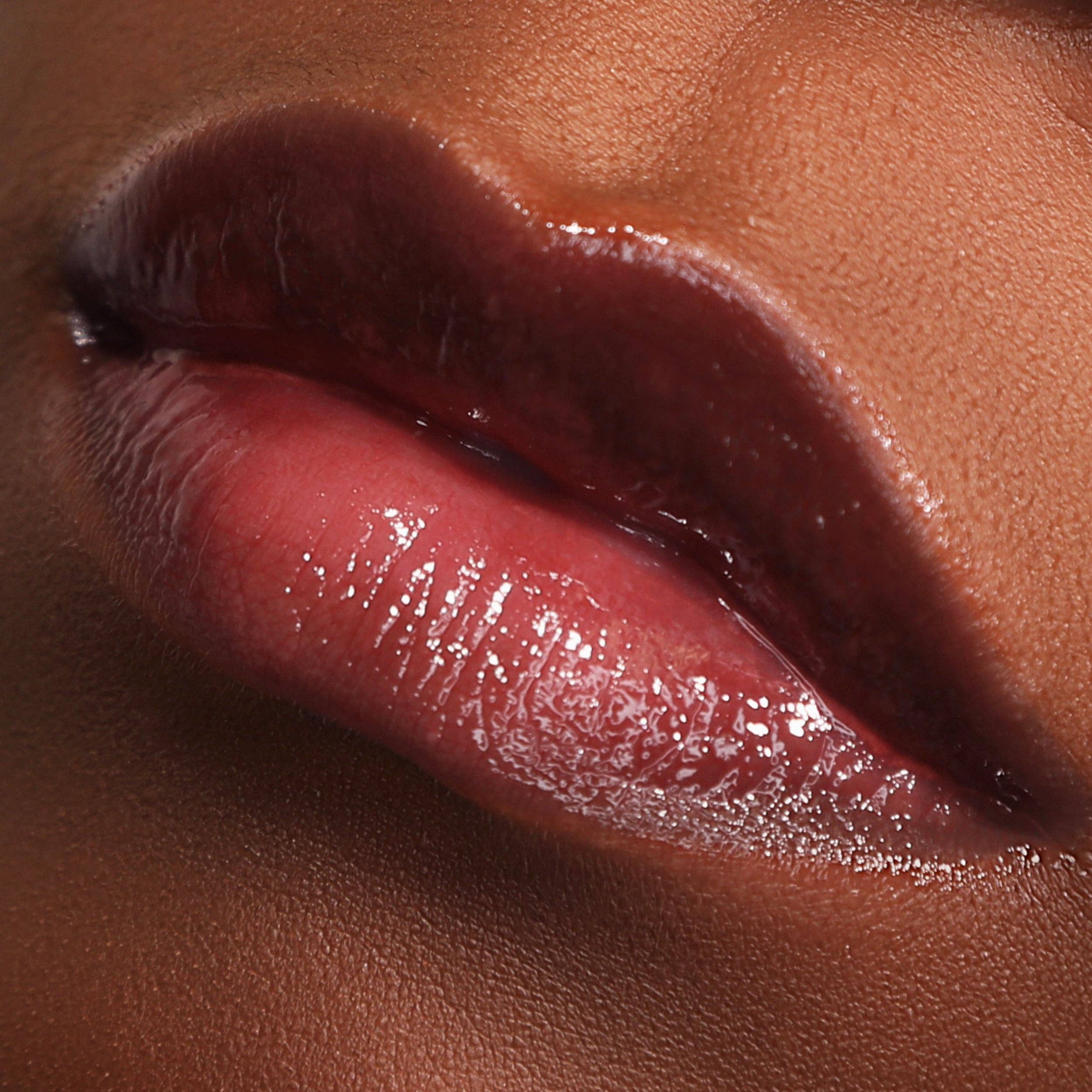 Glow Getter Hydrating Lip Oil – 015 Teaberry