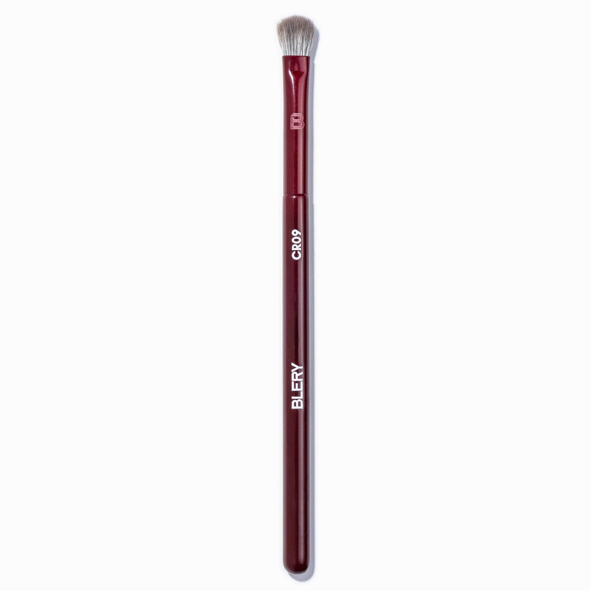 Blery, CR09 Eyeshadow Brush, präziser Lidschattenpinsel für kontrollierten Farbauftrag