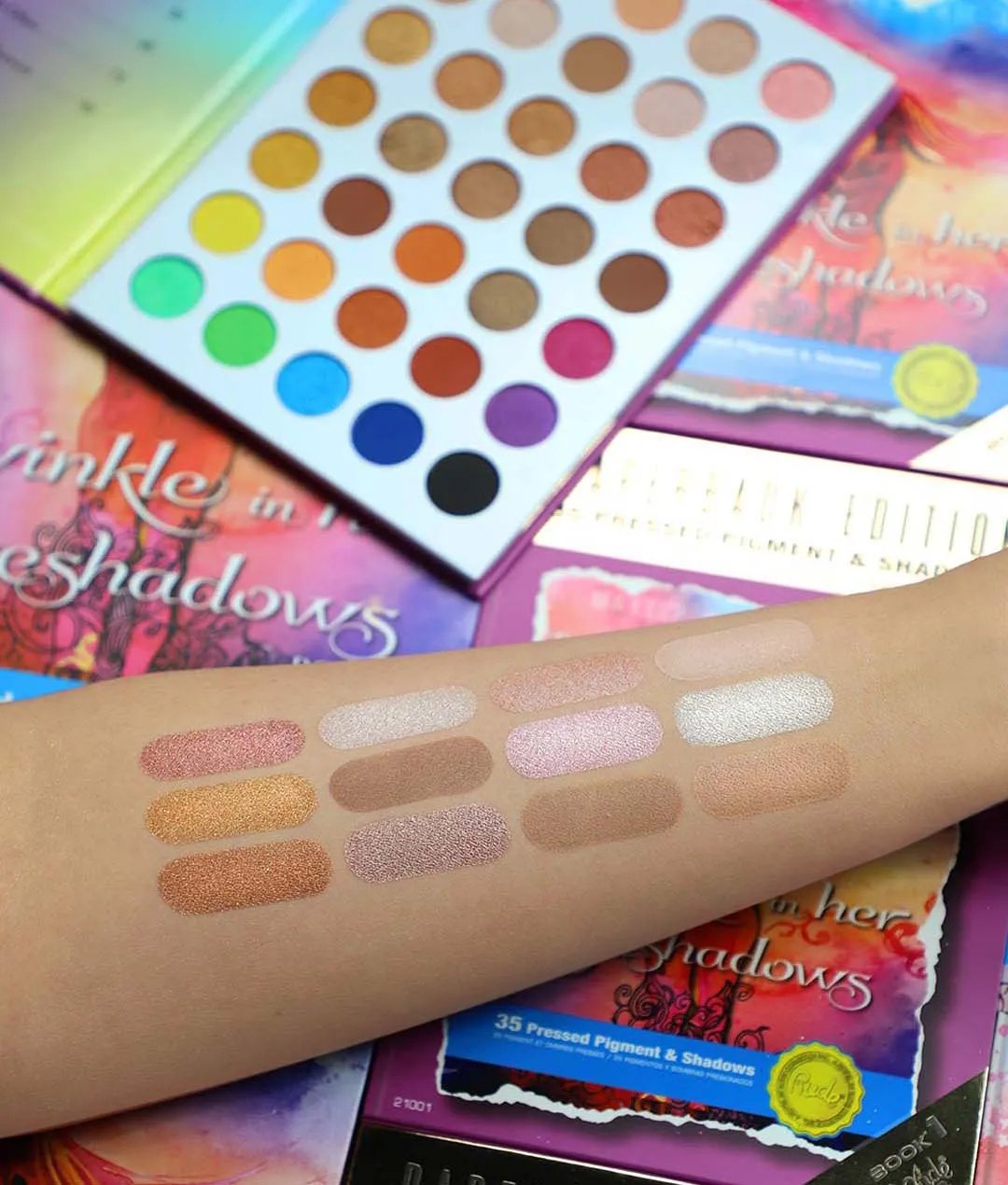 Twinkle In Her Eyeshadows Eyeshadow Palette (vegan) - Tigerzzz-Shop